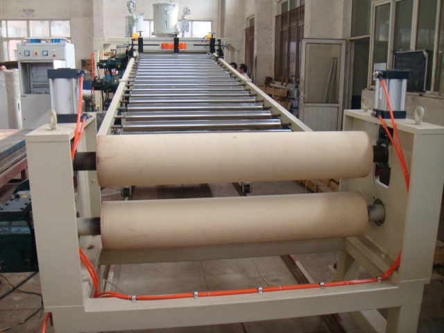 (0.3-3mm) Plastic PVC Free Foam/Foaming Sheet/Board/Panel Machine Extruder Supplier